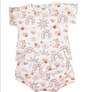 Baby shirt and bummie set